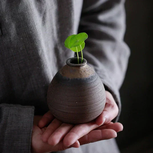 Handmade Classic Brown Table Vase Set - Image 5